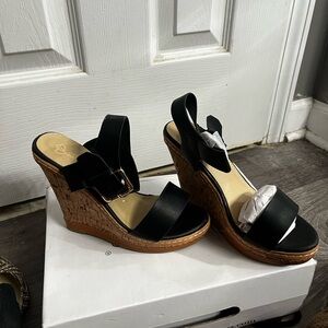 Never worn